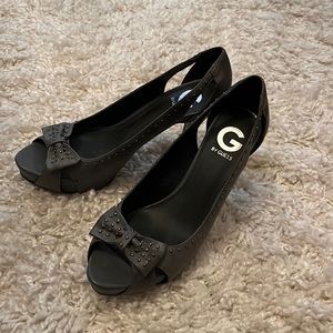 NWOB vintage Guess high heels 👠🎀